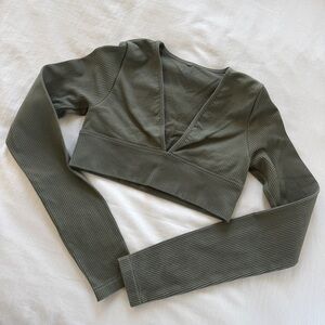 Garage Green long sleeve V-Neck Crop Top